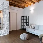 Italianway Comfort - Alfieri 18 * Milaan